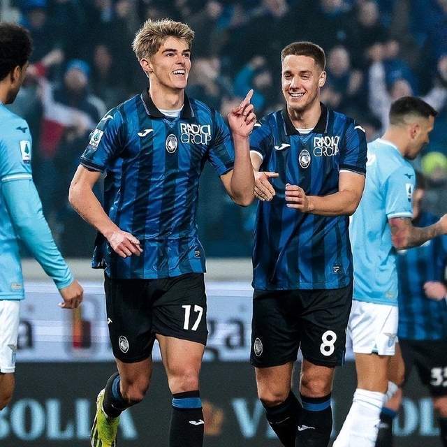 手在防守端 手在防守端