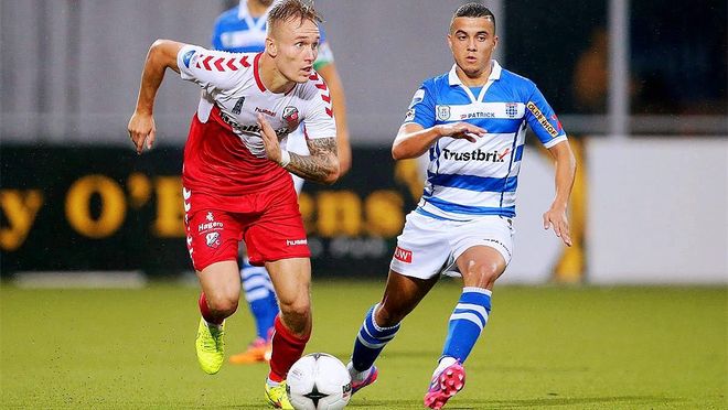 中路几乎无 中路几乎无