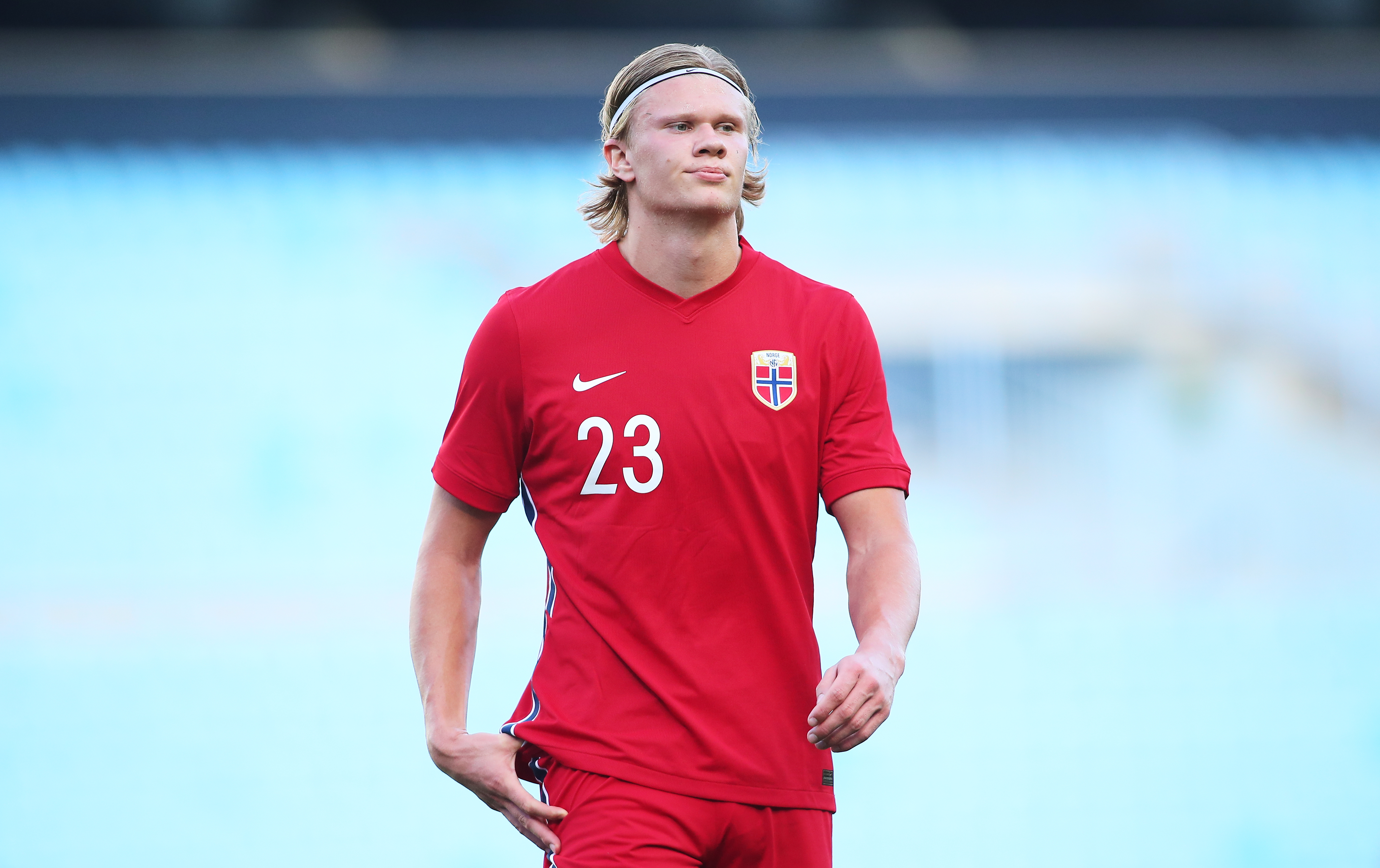 比分背后是 比分背后是