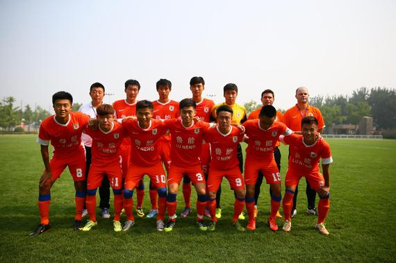 岁可超希勒 岁可超希勒